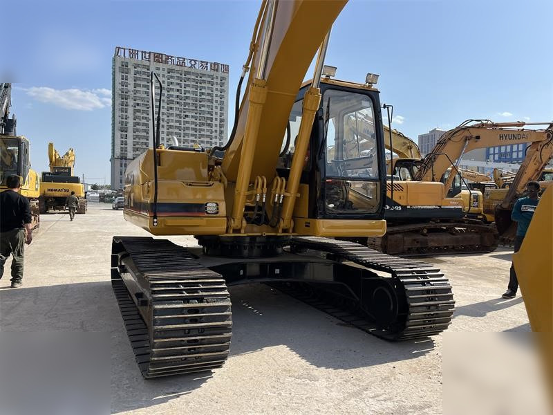 CATERPILLAR 320BL - 履带式挖掘机:图3 CATERPILLAR 320BL - 履带式挖掘机:图3