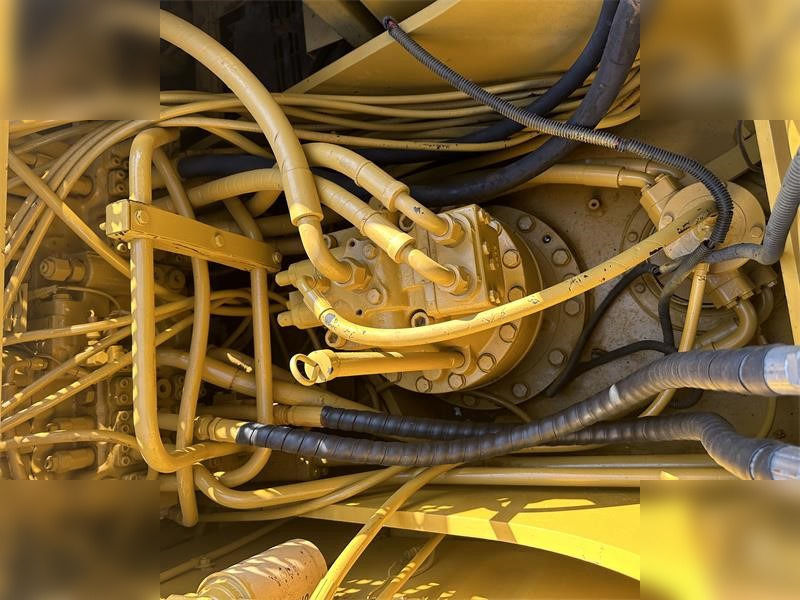 履带式挖掘机 CATERPILLAR 320BL：图8