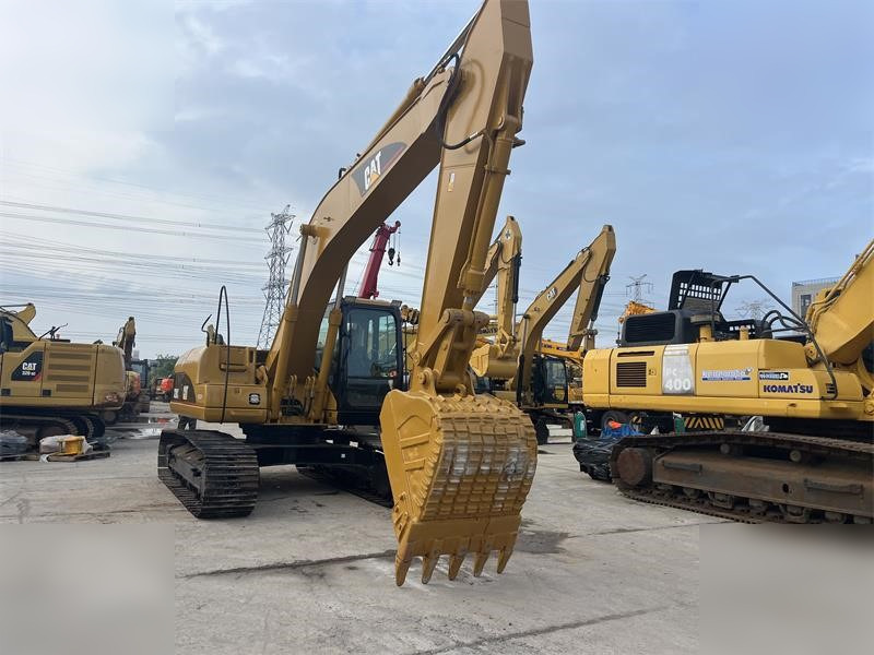 CATERPILLAR 320CL - 履带式挖掘机:图2 CATERPILLAR 320CL - 履带式挖掘机:图2