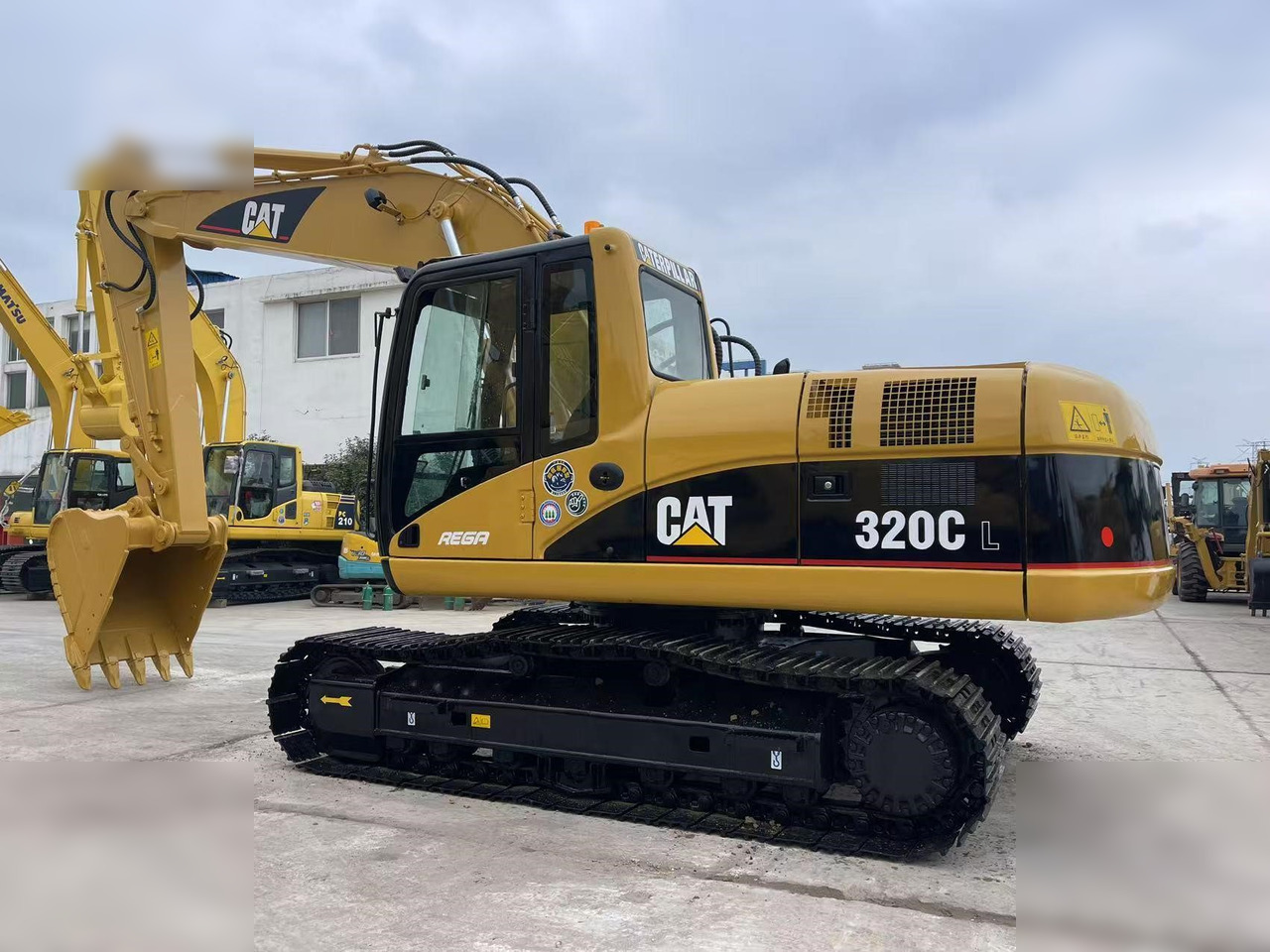 CATERPILLAR 320C - 履带式挖掘机:图2 CATERPILLAR 320C - 履带式挖掘机:图2