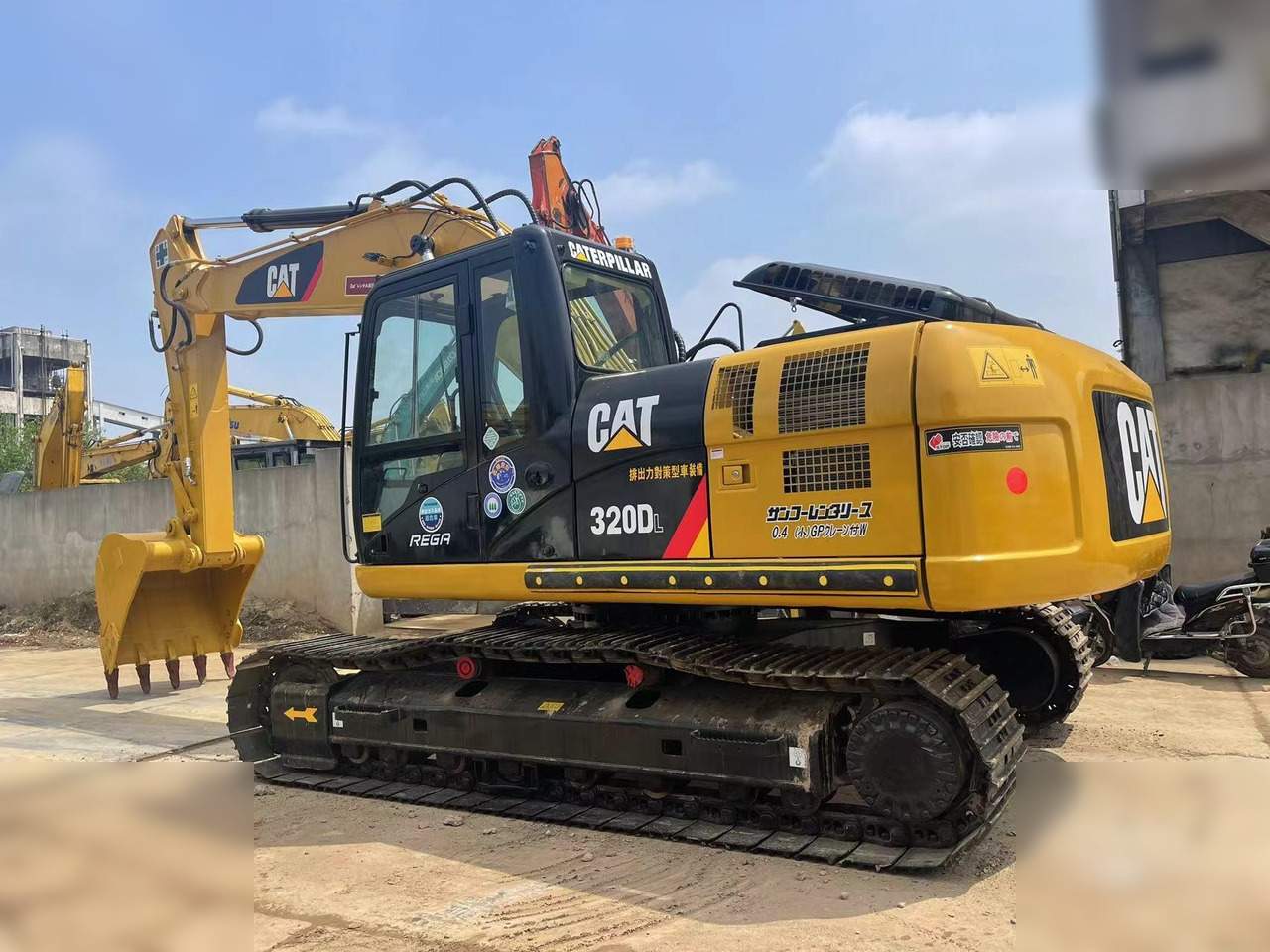 CATERPILLAR 320DL - 履带式挖掘机:图2 CATERPILLAR 320DL - 履带式挖掘机:图2