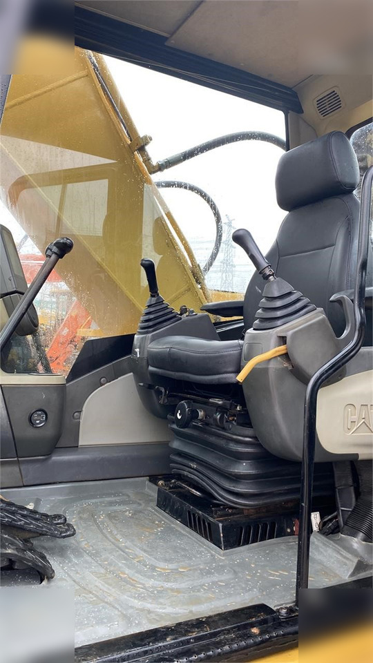 履带式挖掘机 CATERPILLAR 320D:图6 履带式挖掘机 CATERPILLAR 320D:图6