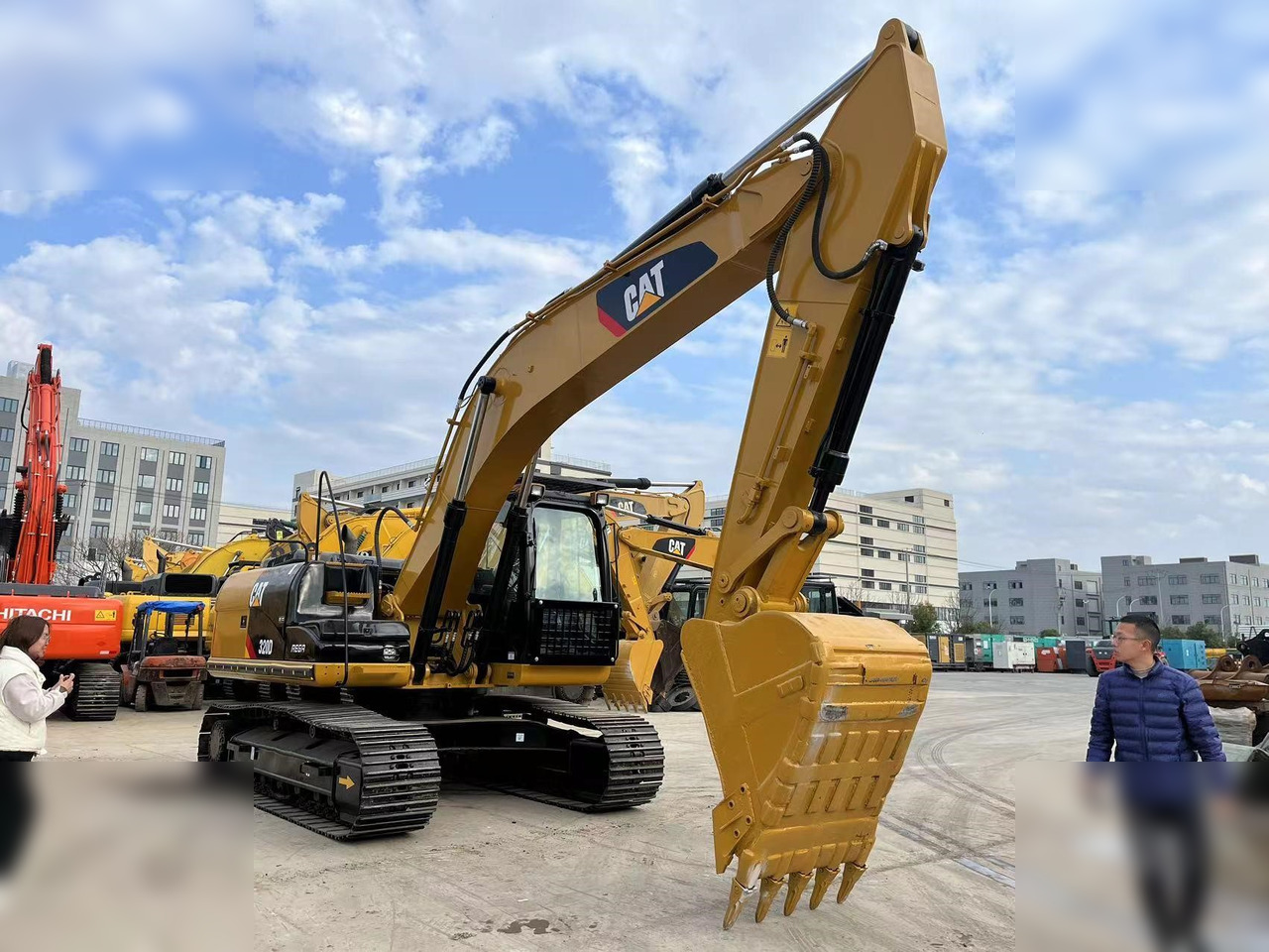 CATERPILLAR 320D - 履带式挖掘机:图3 CATERPILLAR 320D - 履带式挖掘机:图3