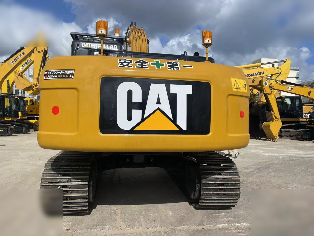 CATERPILLAR 320D - 履带式挖掘机:图3 CATERPILLAR 320D - 履带式挖掘机:图3