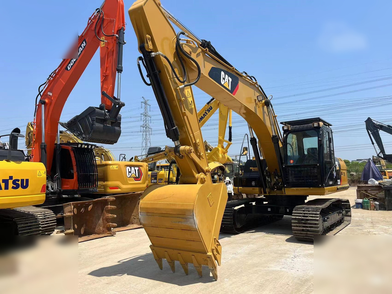 CATERPILLAR 320D - 履带式挖掘机:图3 CATERPILLAR 320D - 履带式挖掘机:图3
