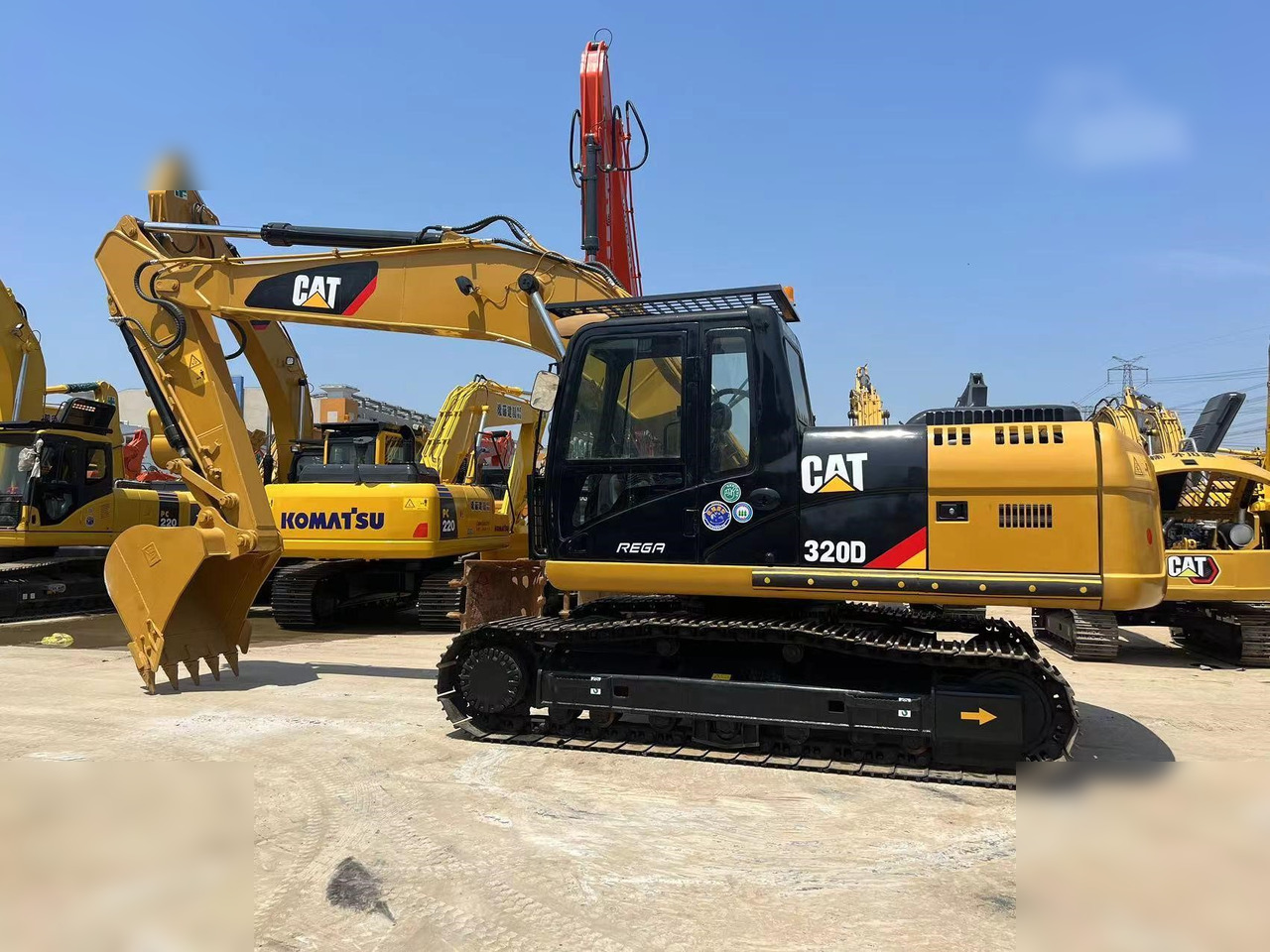 CATERPILLAR 320D - 履带式挖掘机:图1 CATERPILLAR 320D - 履带式挖掘机:图1