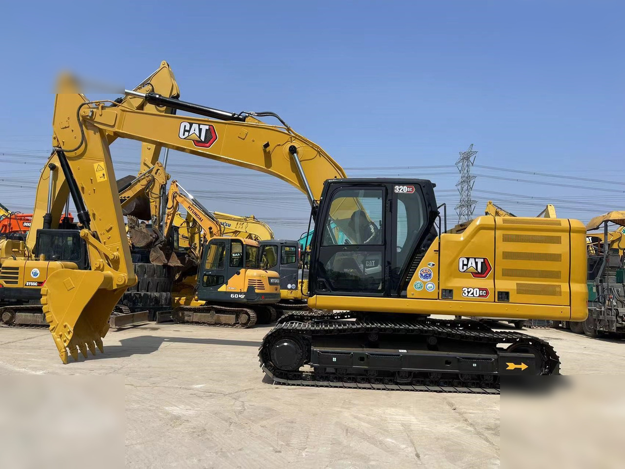 CATERPILLAR 320GC - 履带式挖掘机:图1 CATERPILLAR 320GC - 履带式挖掘机:图1