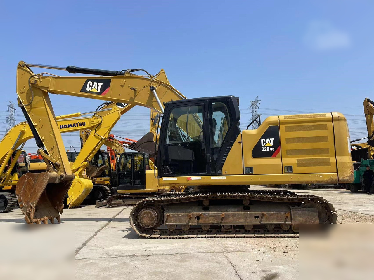CATERPILLAR 320GC - 履带式挖掘机:图1 CATERPILLAR 320GC - 履带式挖掘机:图1