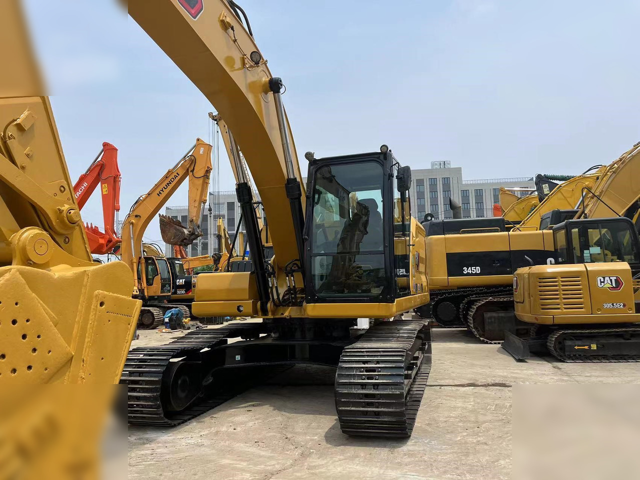 CATERPILLAR 320 - 履带式挖掘机:图4 CATERPILLAR 320 - 履带式挖掘机:图4
