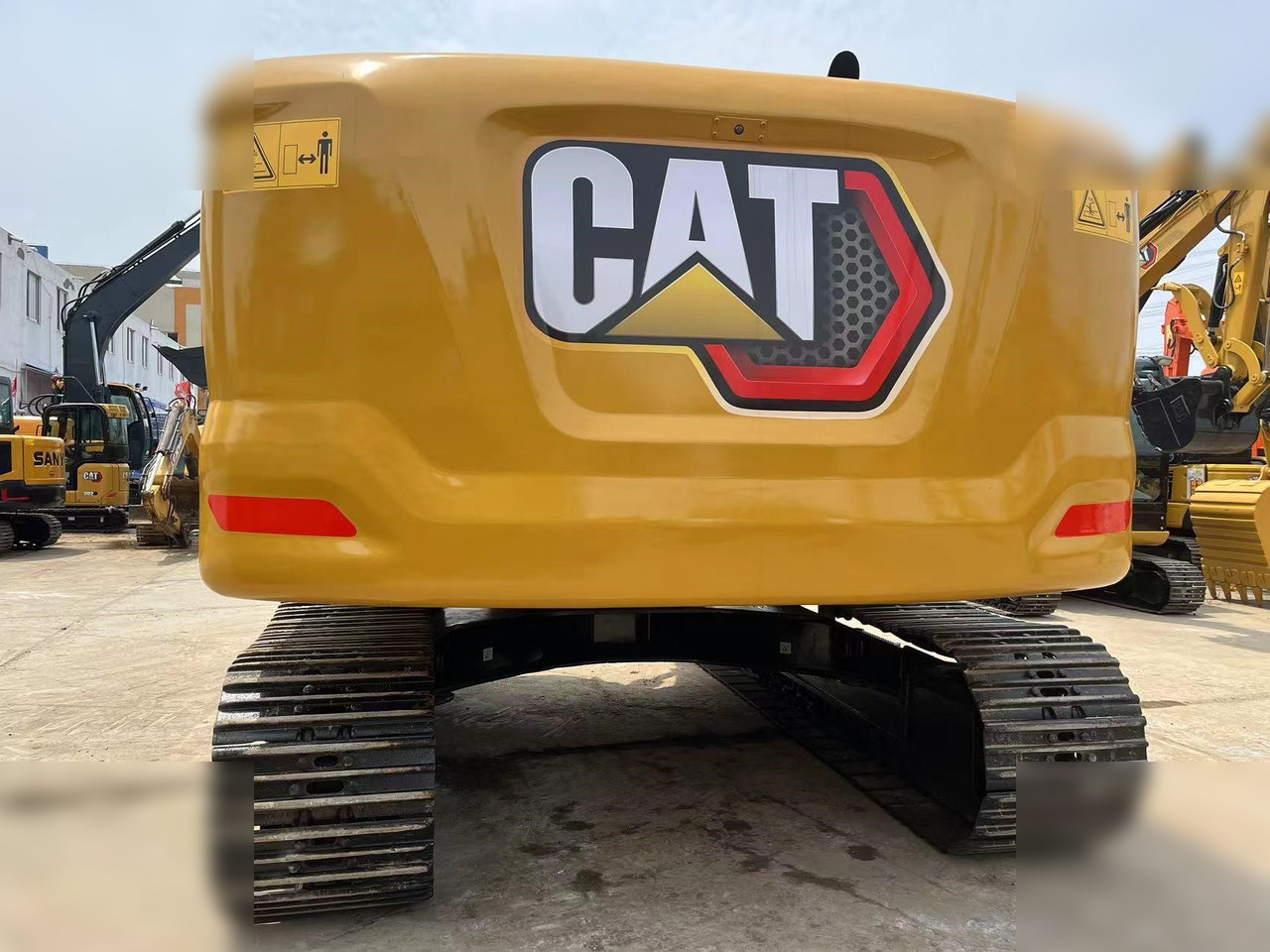 CATERPILLAR 320 - 履带式挖掘机:图3 CATERPILLAR 320 - 履带式挖掘机:图3