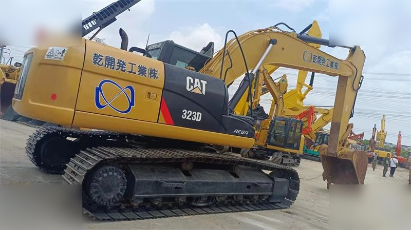 CATERPILLAR 323D - 履带式挖掘机:图1 CATERPILLAR 323D - 履带式挖掘机:图1