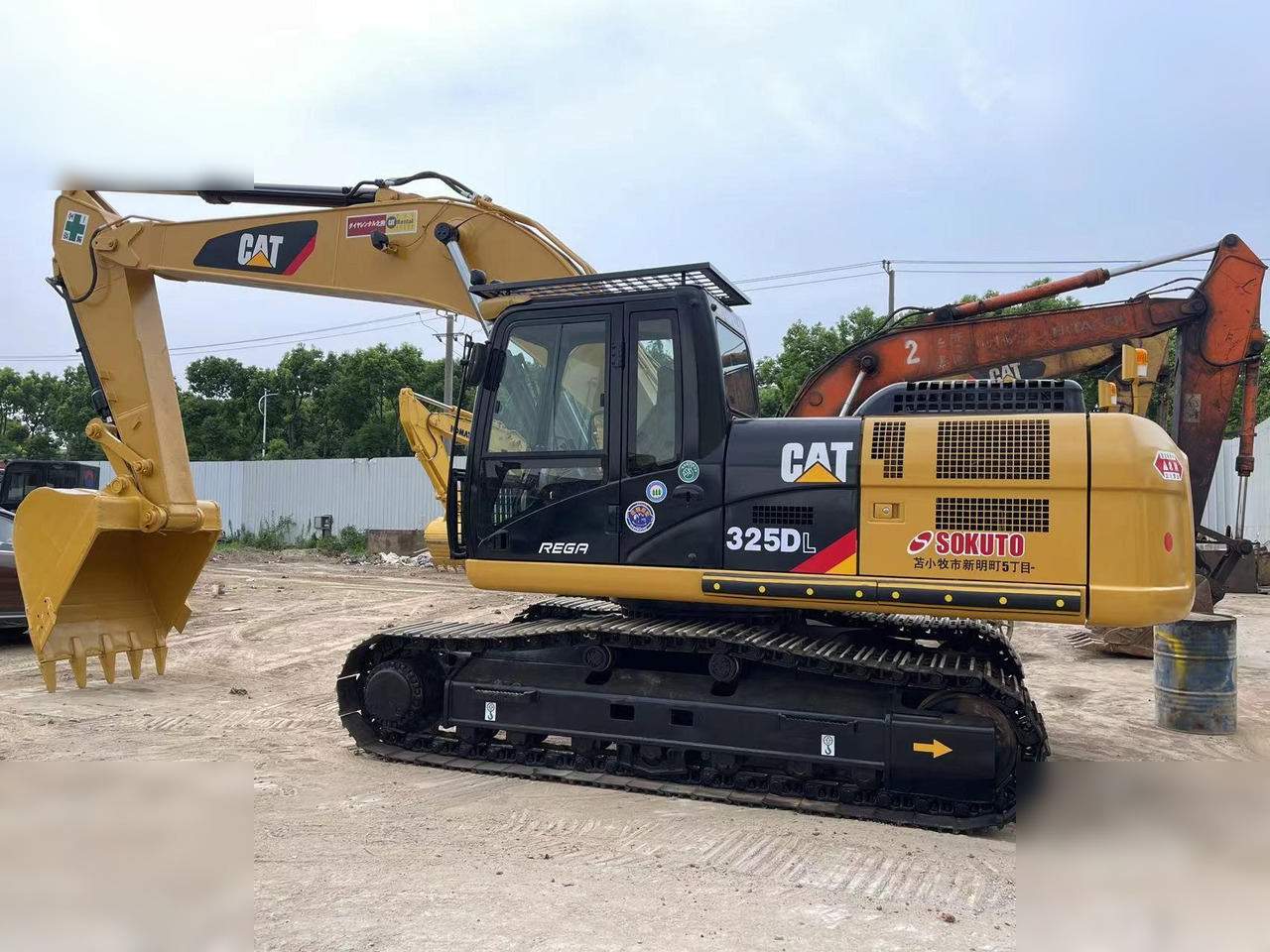 CATERPILLAR 325DL - 履带式挖掘机:图1 CATERPILLAR 325DL - 履带式挖掘机:图1