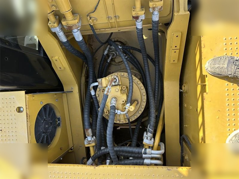 CATERPILLAR 330D - 履带式挖掘机:图5 CATERPILLAR 330D - 履带式挖掘机:图5