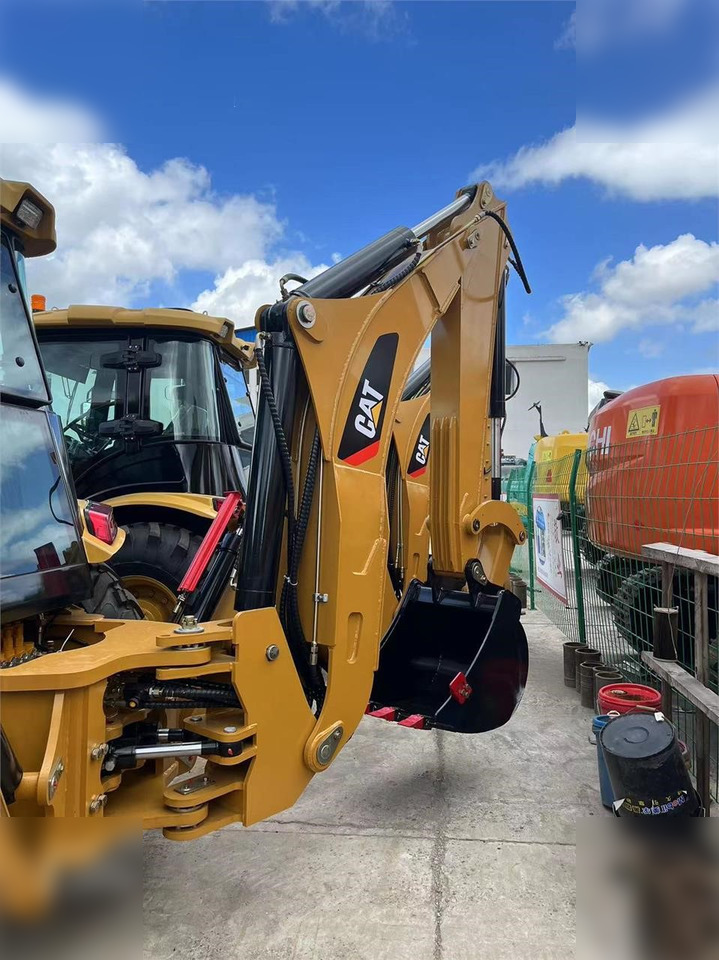 CATERPILLAR 430F2 - 反铲装载机:图3 CATERPILLAR 430F2 - 反铲装载机:图3