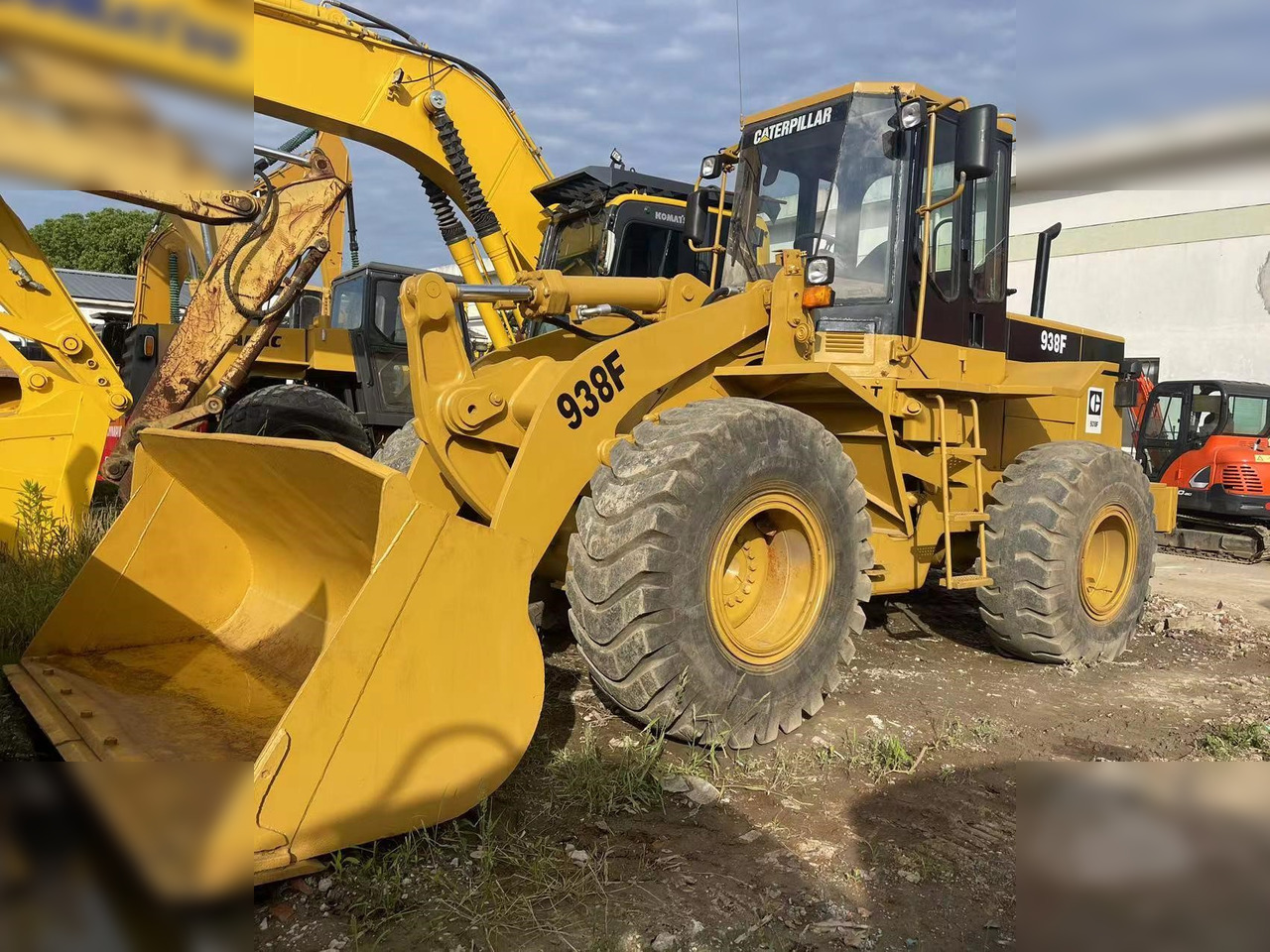 CATERPILLAR 938F - 轮式装载机:图1 CATERPILLAR 938F - 轮式装载机:图1