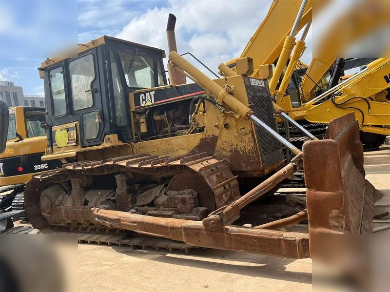 CATERPILLAR D6G - 推土机:图1 CATERPILLAR D6G - 推土机:图1