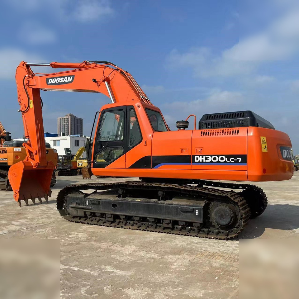 DOOSAN DH300 LC-7 - 履带式挖掘机:图1 DOOSAN DH300 LC-7 - 履带式挖掘机:图1