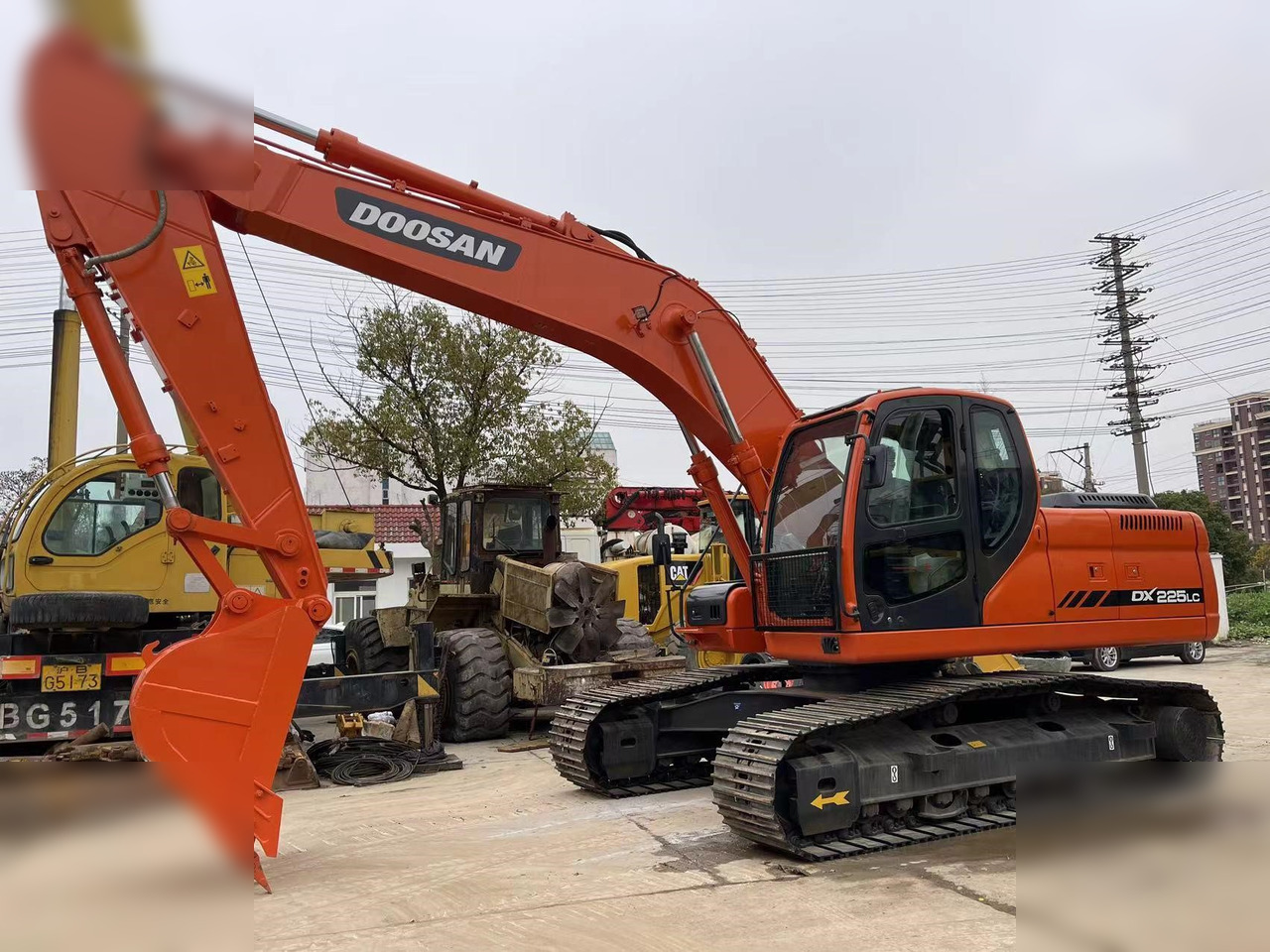 DOOSAN DX225 LC - 履带式挖掘机:图2 DOOSAN DX225 LC - 履带式挖掘机:图2