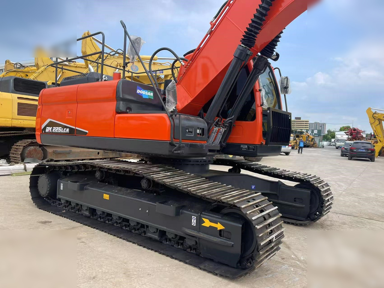 DOOSAN DX225 LC - 履带式挖掘机:图4 DOOSAN DX225 LC - 履带式挖掘机:图4