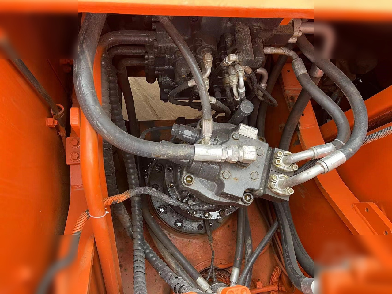 DOOSAN DX225 LC - 履带式挖掘机:图5 DOOSAN DX225 LC - 履带式挖掘机:图5