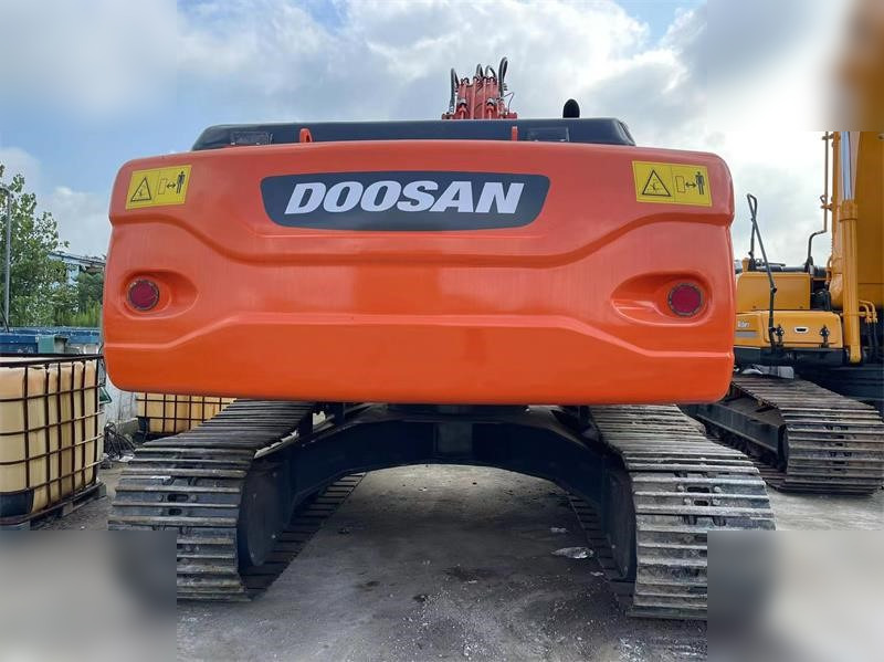 DOOSAN DX225 LC - 履带式挖掘机:图4 DOOSAN DX225 LC - 履带式挖掘机:图4