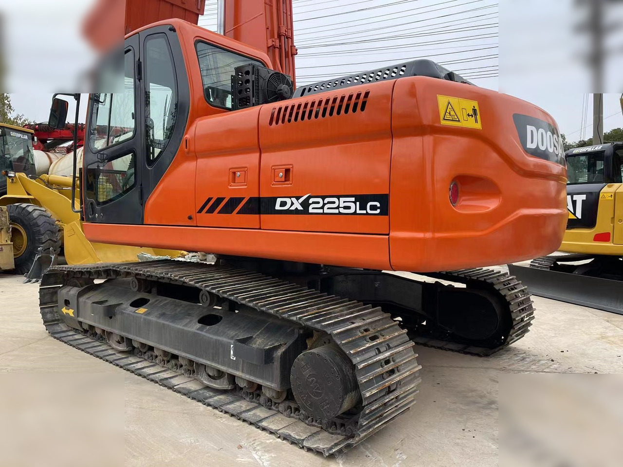 DOOSAN DX225 LC - 履带式挖掘机:图4 DOOSAN DX225 LC - 履带式挖掘机:图4