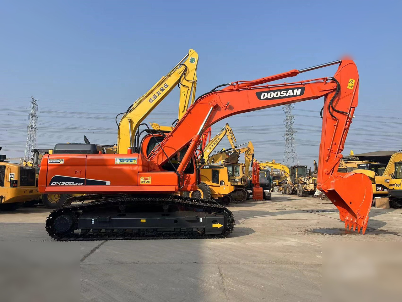 DOOSAN DX300 LC-9C - 履带式挖掘机:图1 DOOSAN DX300 LC-9C - 履带式挖掘机:图1