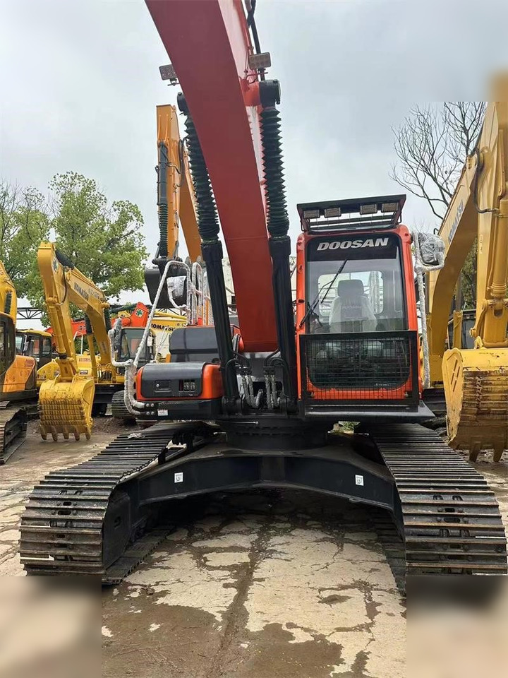 DOOSAN DX300 LC-9C - 履带式挖掘机:图3 DOOSAN DX300 LC-9C - 履带式挖掘机:图3