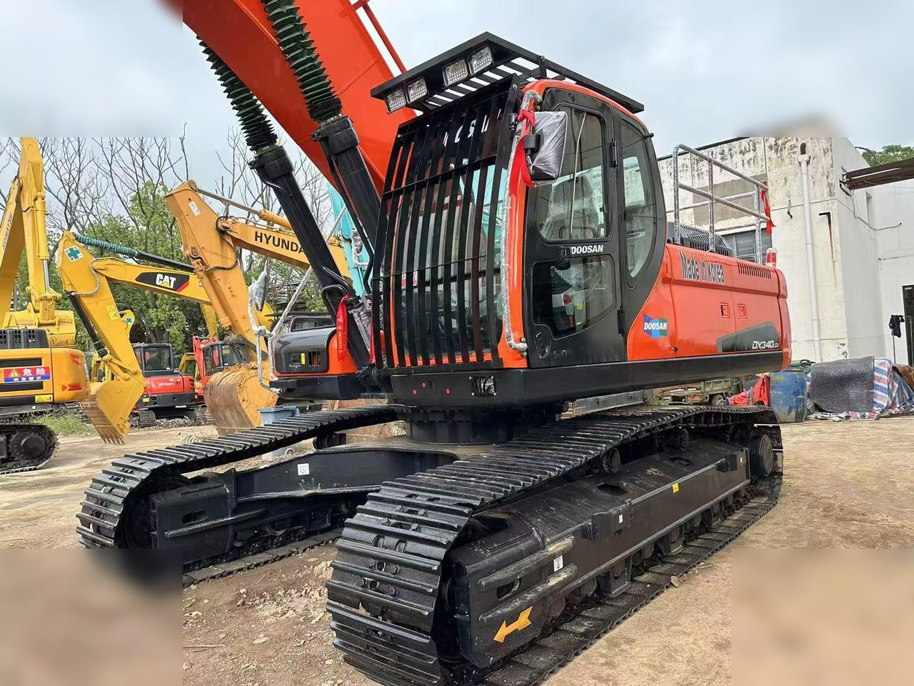 DOOSAN DX340 LC - 履带式挖掘机:图4 DOOSAN DX340 LC - 履带式挖掘机:图4