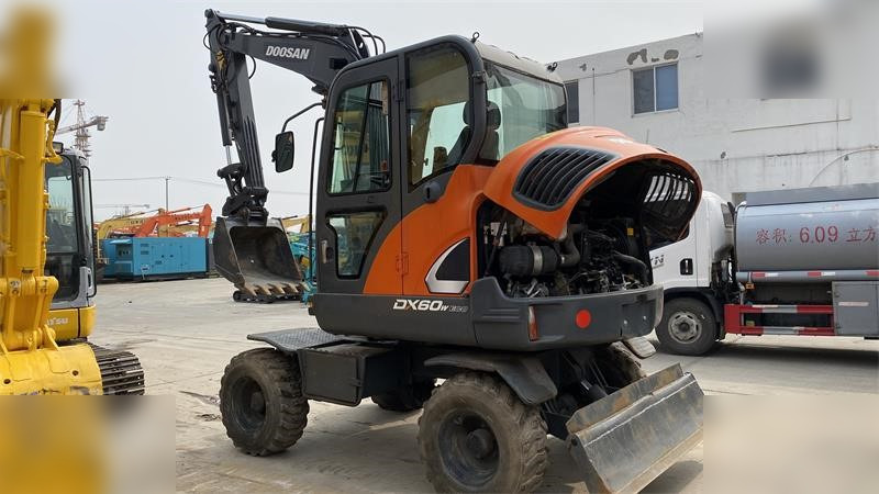 DOOSAN DX60W ECO - 轮式挖掘机:图4 DOOSAN DX60W ECO - 轮式挖掘机:图4