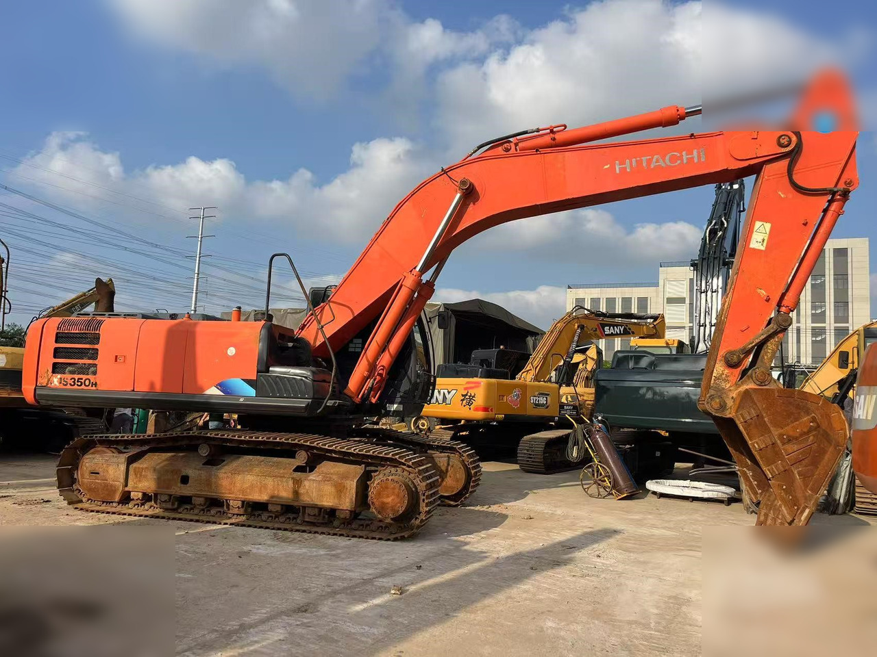 HITACHI ZX350H-5G - 履带式挖掘机:图2 HITACHI ZX350H-5G - 履带式挖掘机:图2