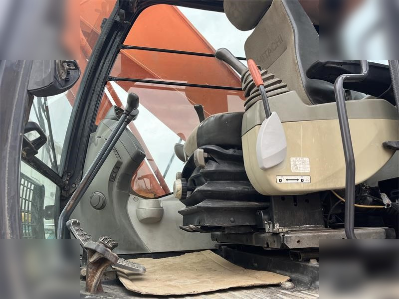 HITACHI ZX350H-5G - 履带式挖掘机:图5 HITACHI ZX350H-5G - 履带式挖掘机:图5