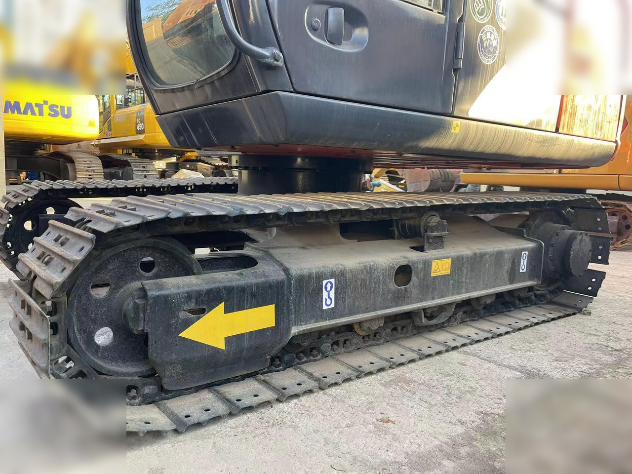 HITACHI ZX70 - 履带式挖掘机:图5 HITACHI ZX70 - 履带式挖掘机:图5