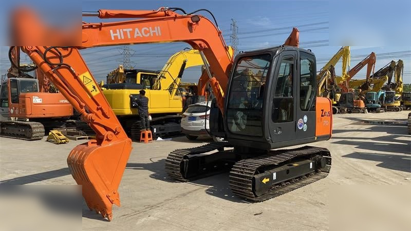HITACHI ZX70 - 履带式挖掘机:图4 HITACHI ZX70 - 履带式挖掘机:图4