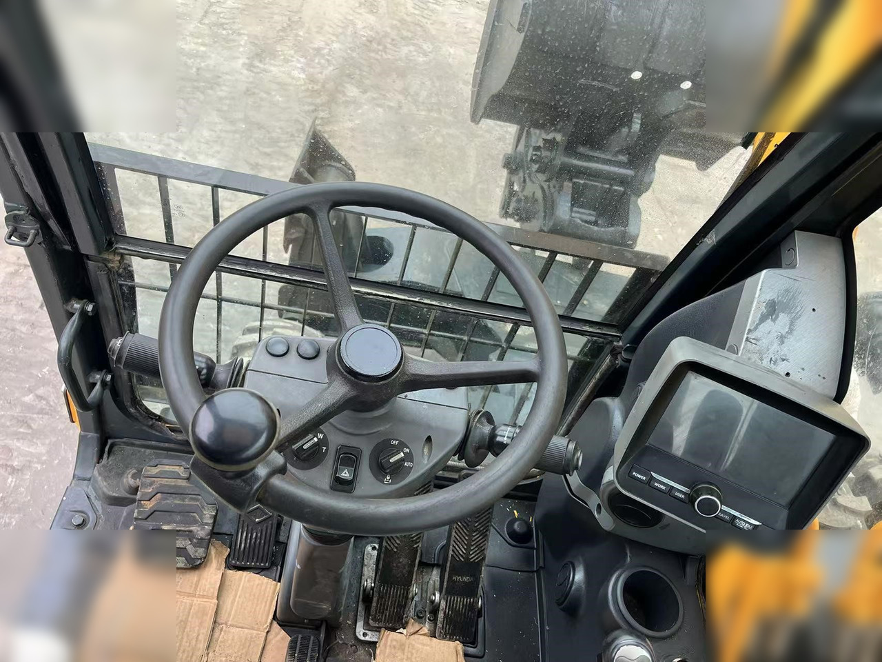 HYUNDAI ROBEX 210W-9S - 轮式挖掘机:图5 HYUNDAI ROBEX 210W-9S - 轮式挖掘机:图5