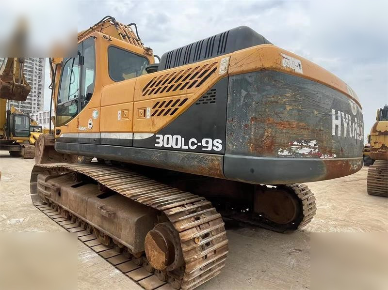 HYUNDAI ROBEX 300 LC-9 - 履带式挖掘机:图2 HYUNDAI ROBEX 300 LC-9 - 履带式挖掘机:图2