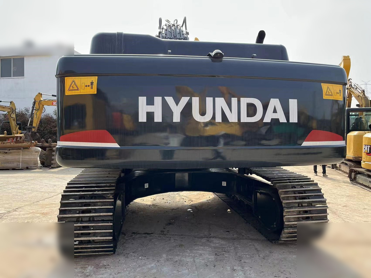 HYUNDAI ROBEX 330 LC-9S - 履带式挖掘机:图3 HYUNDAI ROBEX 330 LC-9S - 履带式挖掘机:图3