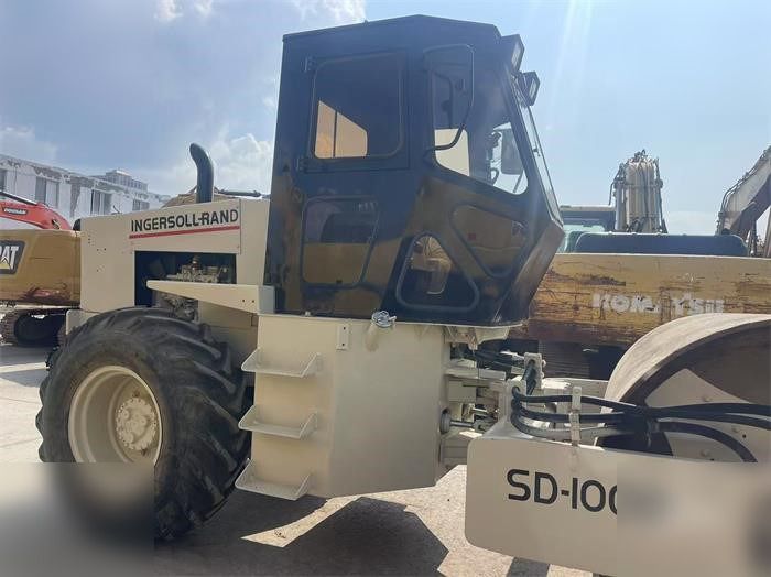 碾压机 INGERSOLL-RAND SD100:图6 碾压机 INGERSOLL-RAND SD100:图6