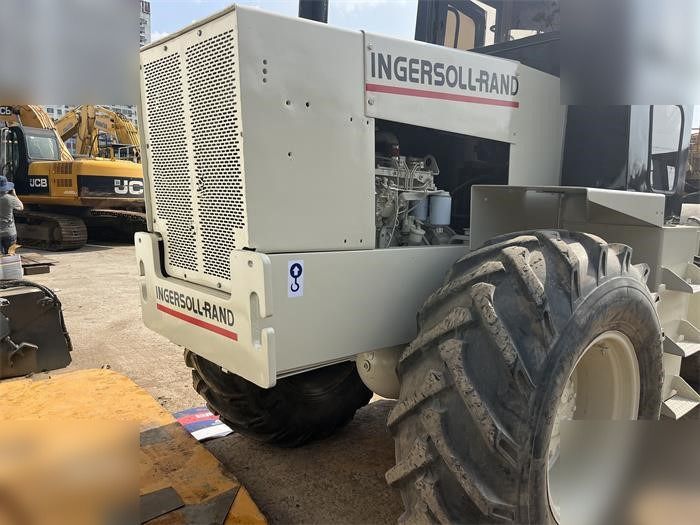 碾压机 INGERSOLL-RAND SD100:图7 碾压机 INGERSOLL-RAND SD100:图7