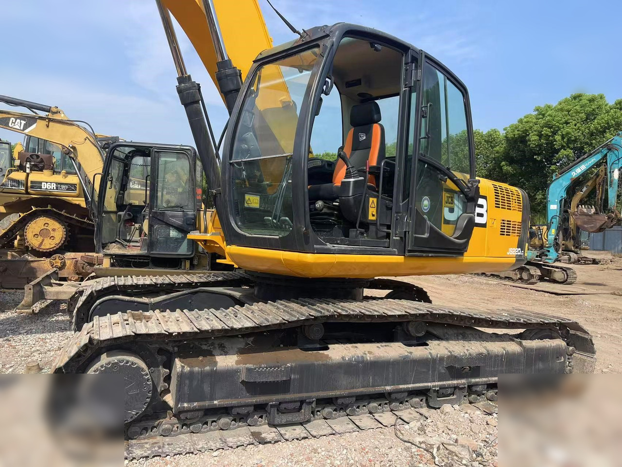 JCB JS220 LC - 履带式挖掘机:图4 JCB JS220 LC - 履带式挖掘机:图4