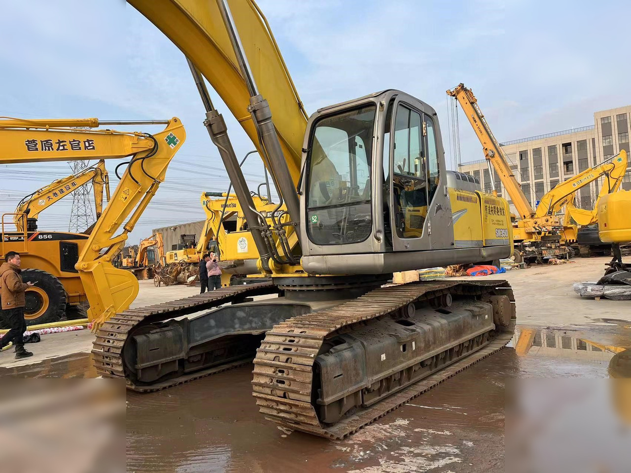 KOBELCO SK350 LC-8 - 履带式挖掘机:图4 KOBELCO SK350 LC-8 - 履带式挖掘机:图4