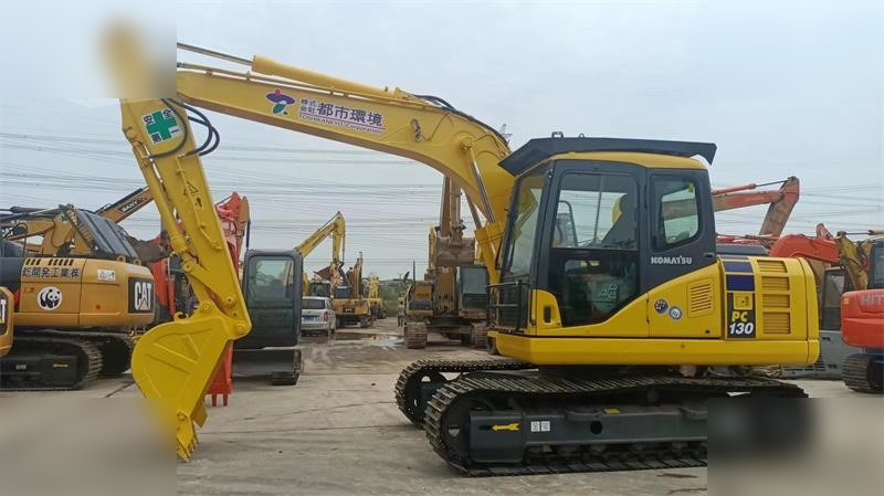 KOMATSU PC130-7 - 履带式挖掘机:图2 KOMATSU PC130-7 - 履带式挖掘机:图2
