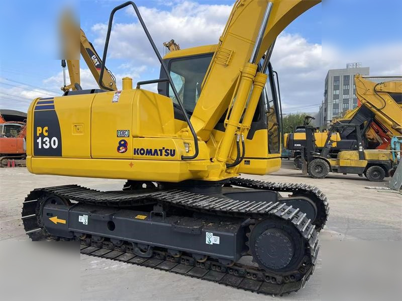 KOMATSU PC130-7 - 履带式挖掘机:图4 KOMATSU PC130-7 - 履带式挖掘机:图4