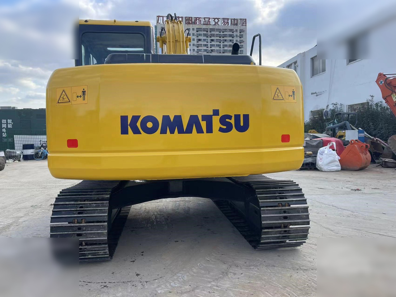 KOMATSU PC130-7 - 履带式挖掘机:图4 KOMATSU PC130-7 - 履带式挖掘机:图4