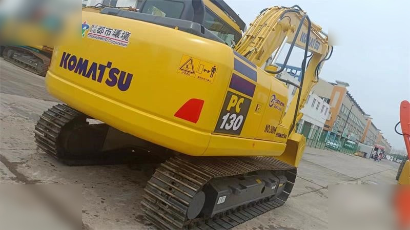 KOMATSU PC130-7 - 履带式挖掘机:图3 KOMATSU PC130-7 - 履带式挖掘机:图3