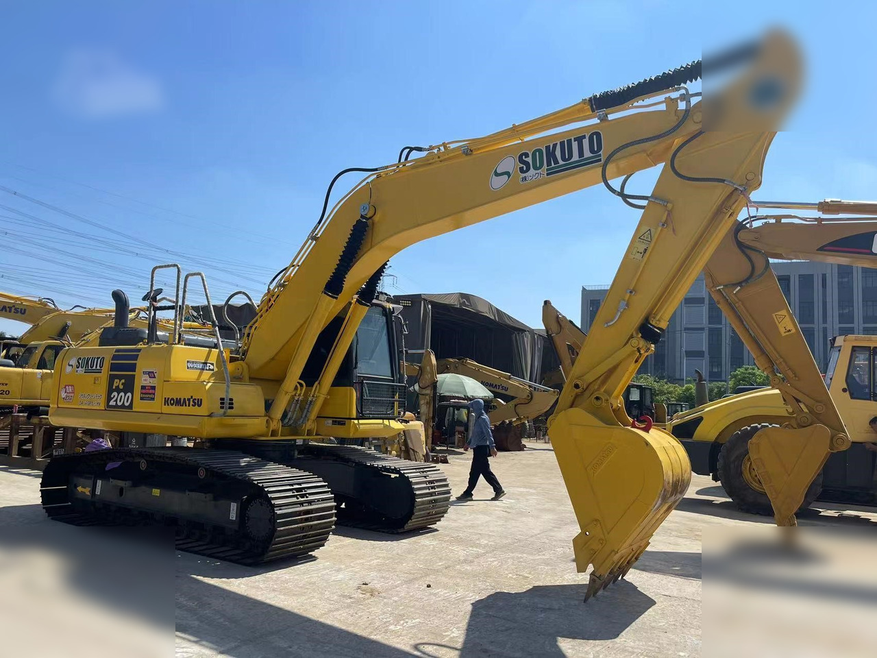 KOMATSU PC200-8 - 履带式挖掘机:图5 KOMATSU PC200-8 - 履带式挖掘机:图5