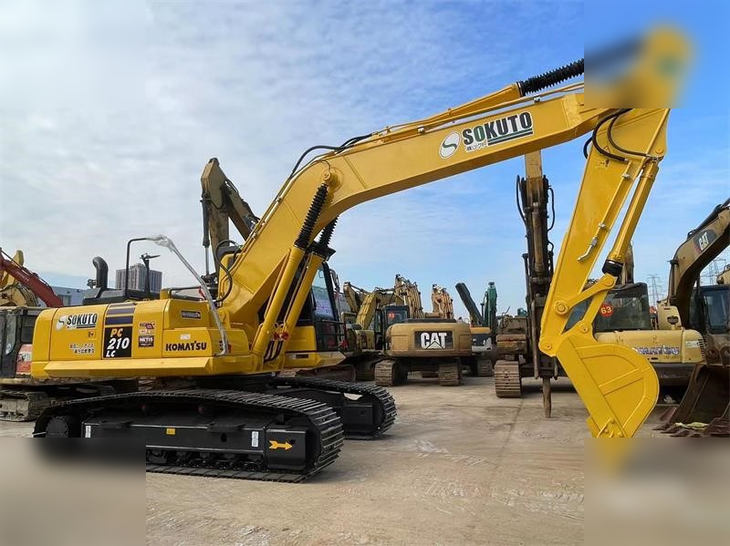 KOMATSU PC210 LC-8 - 履带式挖掘机:图3 KOMATSU PC210 LC-8 - 履带式挖掘机:图3