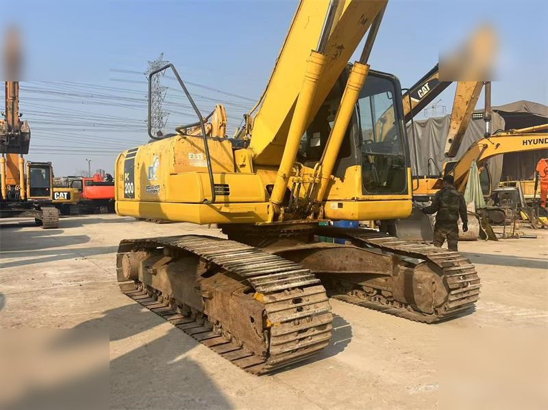 KOMATSU PC220-7 - 履带式挖掘机:图5 KOMATSU PC220-7 - 履带式挖掘机:图5