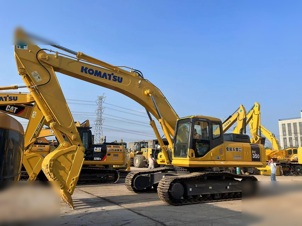KOMATSU PC350-7 - 履带式挖掘机:图2 KOMATSU PC350-7 - 履带式挖掘机:图2