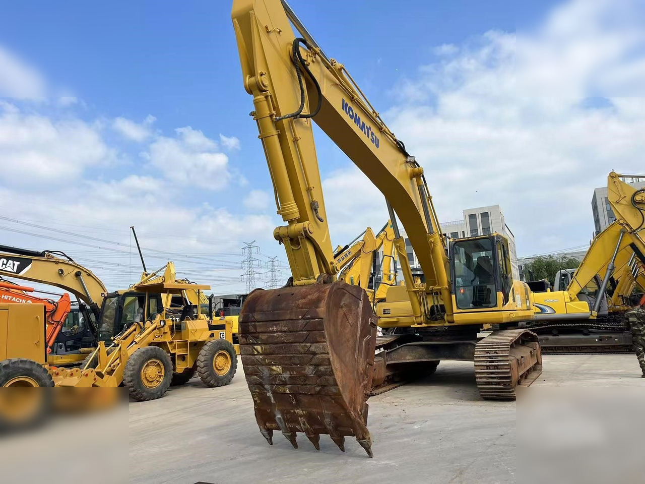 KOMATSU PC400-8R - 履带式挖掘机:图2 KOMATSU PC400-8R - 履带式挖掘机:图2